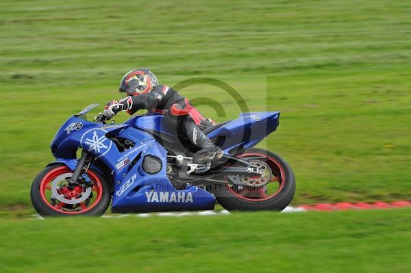 Motorcycle action photographs;Trackday digital images;cadwell;cadwell park photographs;event digital images;eventdigitalimages;motor racing louth lincolnshire;no limits trackday;peter wileman photography;trackday;trackday photos