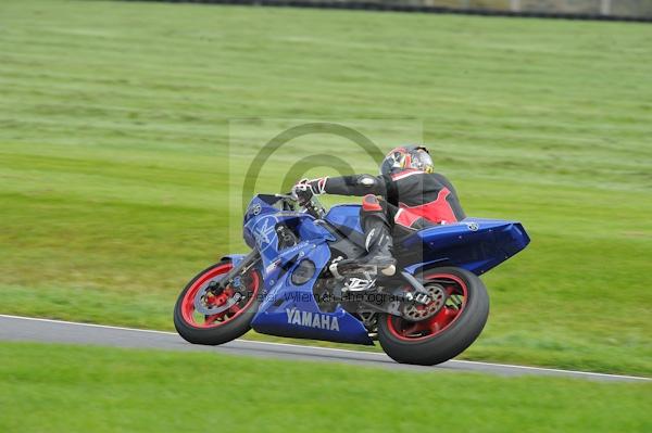 Motorcycle action photographs;Trackday digital images;cadwell;cadwell park photographs;event digital images;eventdigitalimages;motor racing louth lincolnshire;no limits trackday;peter wileman photography;trackday;trackday photos