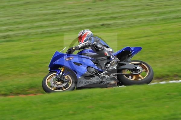 Motorcycle action photographs;Trackday digital images;cadwell;cadwell park photographs;event digital images;eventdigitalimages;motor racing louth lincolnshire;no limits trackday;peter wileman photography;trackday;trackday photos