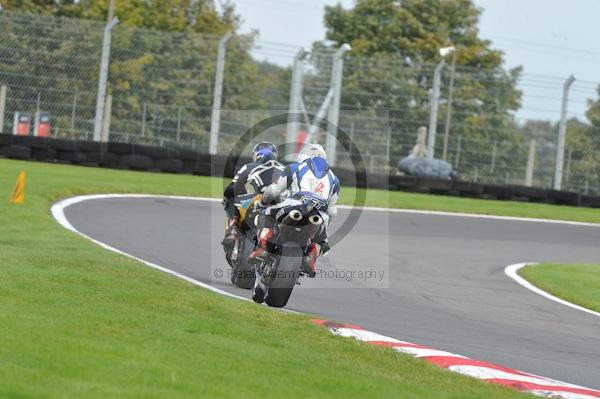 Motorcycle action photographs;Trackday digital images;cadwell;cadwell park photographs;event digital images;eventdigitalimages;motor racing louth lincolnshire;no limits trackday;peter wileman photography;trackday;trackday photos