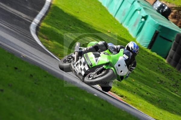 Motorcycle action photographs;Trackday digital images;cadwell;cadwell park photographs;event digital images;eventdigitalimages;motor racing louth lincolnshire;no limits trackday;peter wileman photography;trackday;trackday photos