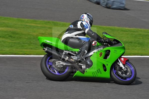 Motorcycle action photographs;Trackday digital images;cadwell;cadwell park photographs;event digital images;eventdigitalimages;motor racing louth lincolnshire;no limits trackday;peter wileman photography;trackday;trackday photos