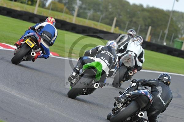 Motorcycle action photographs;Trackday digital images;cadwell;cadwell park photographs;event digital images;eventdigitalimages;motor racing louth lincolnshire;no limits trackday;peter wileman photography;trackday;trackday photos