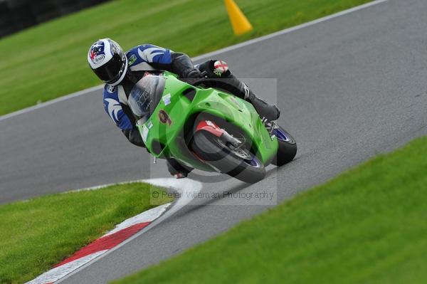 Motorcycle action photographs;Trackday digital images;cadwell;cadwell park photographs;event digital images;eventdigitalimages;motor racing louth lincolnshire;no limits trackday;peter wileman photography;trackday;trackday photos