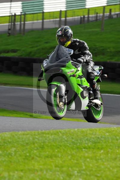 Motorcycle action photographs;Trackday digital images;cadwell;cadwell park photographs;event digital images;eventdigitalimages;motor racing louth lincolnshire;no limits trackday;peter wileman photography;trackday;trackday photos