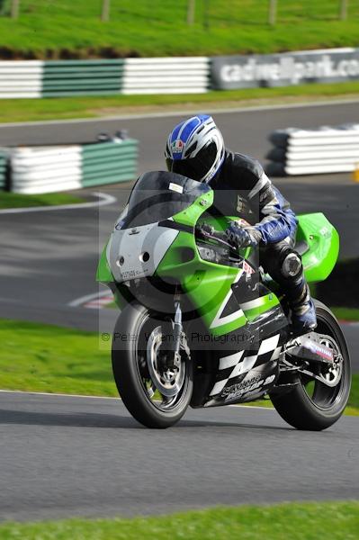 Motorcycle action photographs;Trackday digital images;cadwell;cadwell park photographs;event digital images;eventdigitalimages;motor racing louth lincolnshire;no limits trackday;peter wileman photography;trackday;trackday photos