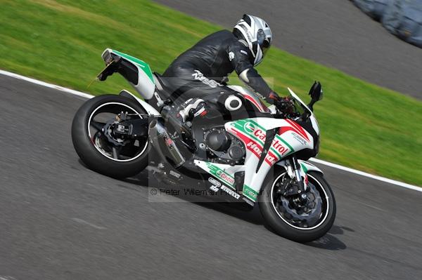 Motorcycle action photographs;Trackday digital images;cadwell;cadwell park photographs;event digital images;eventdigitalimages;motor racing louth lincolnshire;no limits trackday;peter wileman photography;trackday;trackday photos