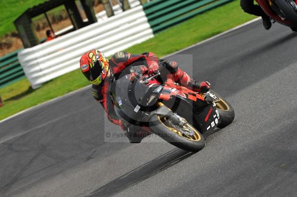 Motorcycle action photographs;Trackday digital images;cadwell;cadwell park photographs;event digital images;eventdigitalimages;motor racing louth lincolnshire;no limits trackday;peter wileman photography;trackday;trackday photos