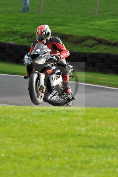 Motorcycle action photographs;Trackday digital images;cadwell;cadwell park photographs;event digital images;eventdigitalimages;motor racing louth lincolnshire;no limits trackday;peter wileman photography;trackday;trackday photos