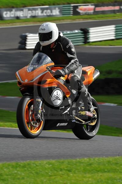 Motorcycle action photographs;Trackday digital images;cadwell;cadwell park photographs;event digital images;eventdigitalimages;motor racing louth lincolnshire;no limits trackday;peter wileman photography;trackday;trackday photos