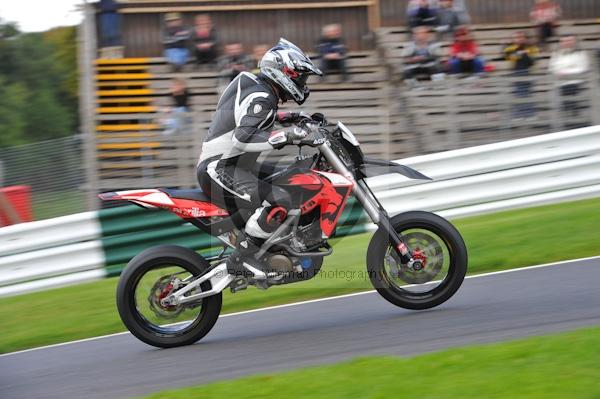 Motorcycle action photographs;Trackday digital images;cadwell;cadwell park photographs;event digital images;eventdigitalimages;motor racing louth lincolnshire;no limits trackday;peter wileman photography;trackday;trackday photos