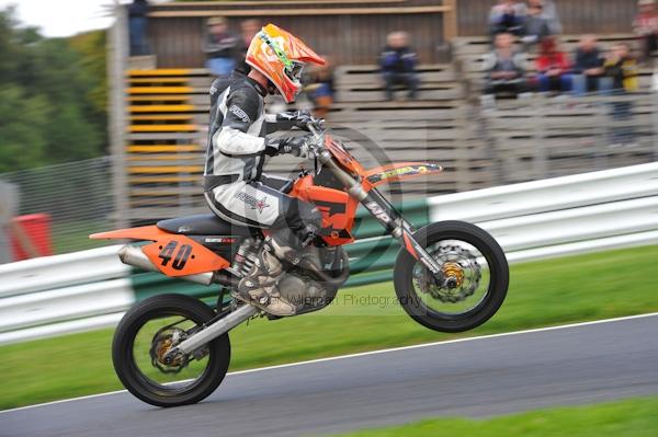 Motorcycle action photographs;Trackday digital images;cadwell;cadwell park photographs;event digital images;eventdigitalimages;motor racing louth lincolnshire;no limits trackday;peter wileman photography;trackday;trackday photos