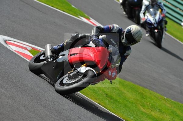 Motorcycle action photographs;Trackday digital images;cadwell;cadwell park photographs;event digital images;eventdigitalimages;motor racing louth lincolnshire;no limits trackday;peter wileman photography;trackday;trackday photos