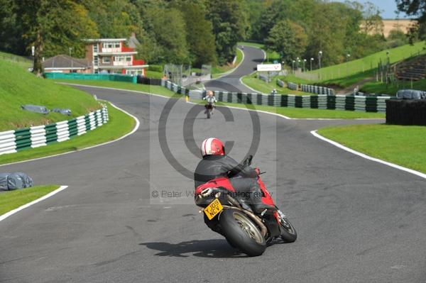 Motorcycle action photographs;Trackday digital images;cadwell;cadwell park photographs;event digital images;eventdigitalimages;motor racing louth lincolnshire;no limits trackday;peter wileman photography;trackday;trackday photos