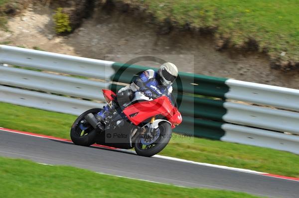 Motorcycle action photographs;Trackday digital images;cadwell;cadwell park photographs;event digital images;eventdigitalimages;motor racing louth lincolnshire;no limits trackday;peter wileman photography;trackday;trackday photos