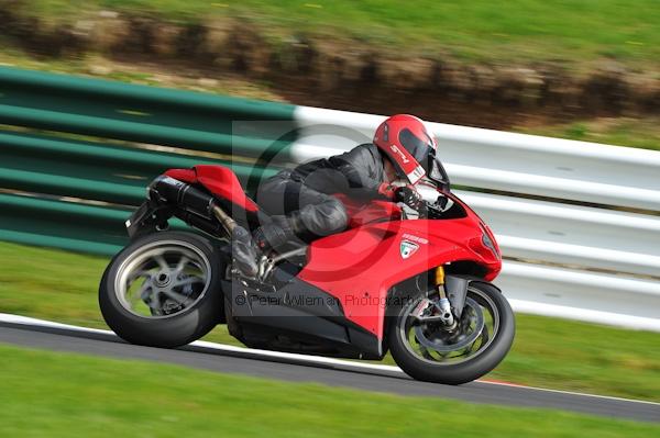 Motorcycle action photographs;Trackday digital images;cadwell;cadwell park photographs;event digital images;eventdigitalimages;motor racing louth lincolnshire;no limits trackday;peter wileman photography;trackday;trackday photos