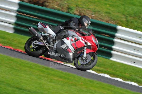 Motorcycle action photographs;Trackday digital images;cadwell;cadwell park photographs;event digital images;eventdigitalimages;motor racing louth lincolnshire;no limits trackday;peter wileman photography;trackday;trackday photos