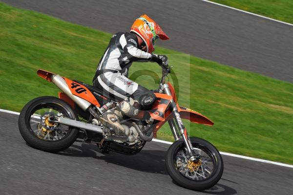 Motorcycle action photographs;Trackday digital images;cadwell;cadwell park photographs;event digital images;eventdigitalimages;motor racing louth lincolnshire;no limits trackday;peter wileman photography;trackday;trackday photos