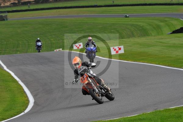 Motorcycle action photographs;Trackday digital images;cadwell;cadwell park photographs;event digital images;eventdigitalimages;motor racing louth lincolnshire;no limits trackday;peter wileman photography;trackday;trackday photos