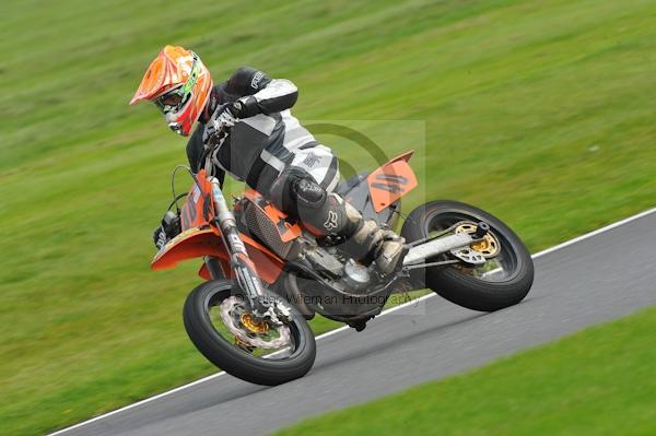 Motorcycle action photographs;Trackday digital images;cadwell;cadwell park photographs;event digital images;eventdigitalimages;motor racing louth lincolnshire;no limits trackday;peter wileman photography;trackday;trackday photos
