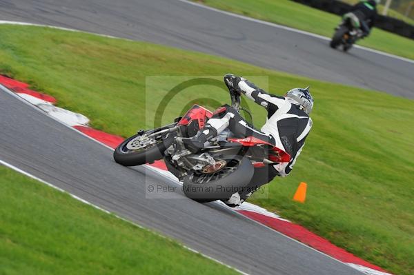 Motorcycle action photographs;Trackday digital images;cadwell;cadwell park photographs;event digital images;eventdigitalimages;motor racing louth lincolnshire;no limits trackday;peter wileman photography;trackday;trackday photos