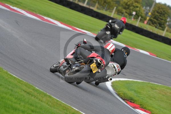 Motorcycle action photographs;Trackday digital images;cadwell;cadwell park photographs;event digital images;eventdigitalimages;motor racing louth lincolnshire;no limits trackday;peter wileman photography;trackday;trackday photos
