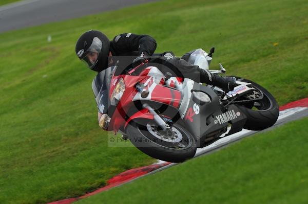 Motorcycle action photographs;Trackday digital images;cadwell;cadwell park photographs;event digital images;eventdigitalimages;motor racing louth lincolnshire;no limits trackday;peter wileman photography;trackday;trackday photos