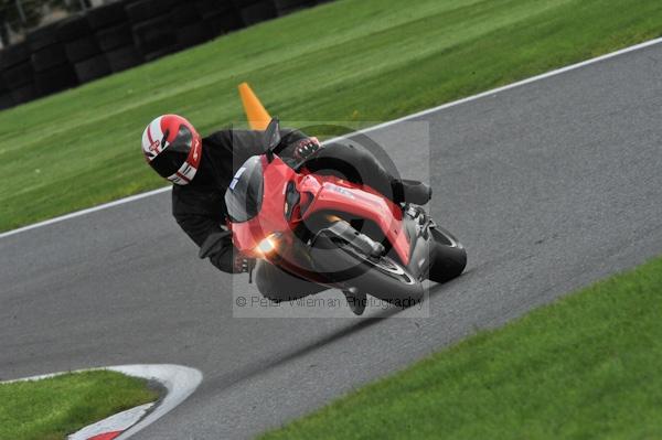 Motorcycle action photographs;Trackday digital images;cadwell;cadwell park photographs;event digital images;eventdigitalimages;motor racing louth lincolnshire;no limits trackday;peter wileman photography;trackday;trackday photos