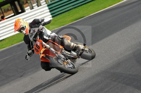Motorcycle action photographs;Trackday digital images;cadwell;cadwell park photographs;event digital images;eventdigitalimages;motor racing louth lincolnshire;no limits trackday;peter wileman photography;trackday;trackday photos