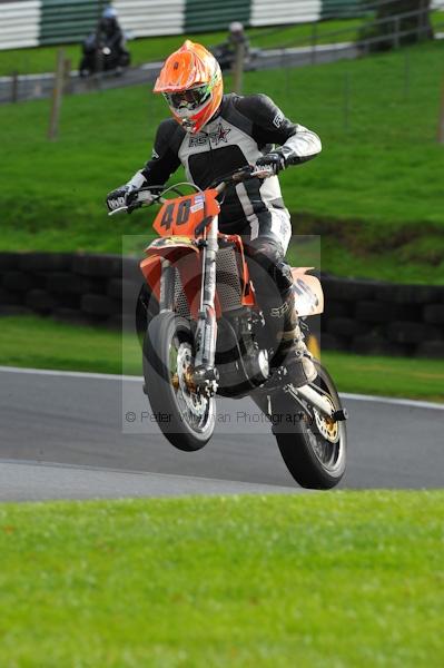 Motorcycle action photographs;Trackday digital images;cadwell;cadwell park photographs;event digital images;eventdigitalimages;motor racing louth lincolnshire;no limits trackday;peter wileman photography;trackday;trackday photos
