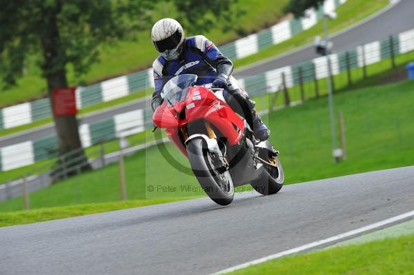 Motorcycle action photographs;Trackday digital images;cadwell;cadwell park photographs;event digital images;eventdigitalimages;motor racing louth lincolnshire;no limits trackday;peter wileman photography;trackday;trackday photos