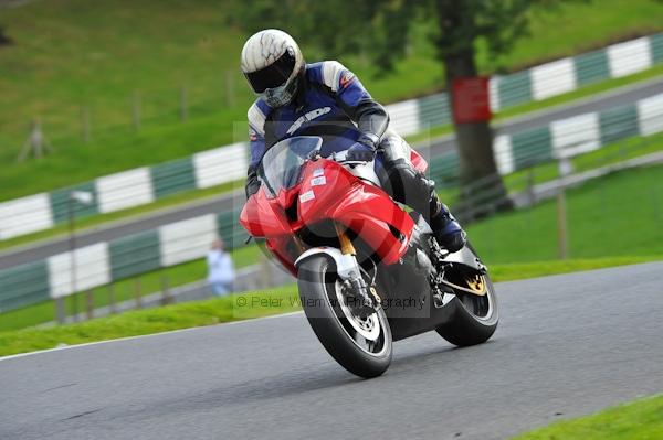 Motorcycle action photographs;Trackday digital images;cadwell;cadwell park photographs;event digital images;eventdigitalimages;motor racing louth lincolnshire;no limits trackday;peter wileman photography;trackday;trackday photos