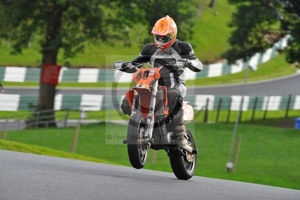 Motorcycle action photographs;Trackday digital images;cadwell;cadwell park photographs;event digital images;eventdigitalimages;motor racing louth lincolnshire;no limits trackday;peter wileman photography;trackday;trackday photos