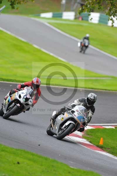 Motorcycle action photographs;Trackday digital images;cadwell;cadwell park photographs;event digital images;eventdigitalimages;motor racing louth lincolnshire;no limits trackday;peter wileman photography;trackday;trackday photos