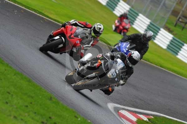 Motorcycle action photographs;Trackday digital images;cadwell;cadwell park photographs;event digital images;eventdigitalimages;motor racing louth lincolnshire;no limits trackday;peter wileman photography;trackday;trackday photos