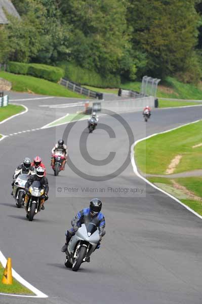 Motorcycle action photographs;Trackday digital images;cadwell;cadwell park photographs;event digital images;eventdigitalimages;motor racing louth lincolnshire;no limits trackday;peter wileman photography;trackday;trackday photos
