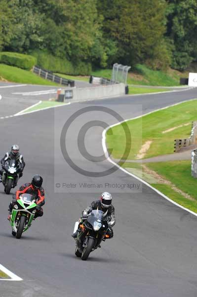 Motorcycle action photographs;Trackday digital images;cadwell;cadwell park photographs;event digital images;eventdigitalimages;motor racing louth lincolnshire;no limits trackday;peter wileman photography;trackday;trackday photos