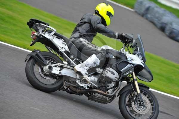 Motorcycle action photographs;Trackday digital images;cadwell;cadwell park photographs;event digital images;eventdigitalimages;motor racing louth lincolnshire;no limits trackday;peter wileman photography;trackday;trackday photos