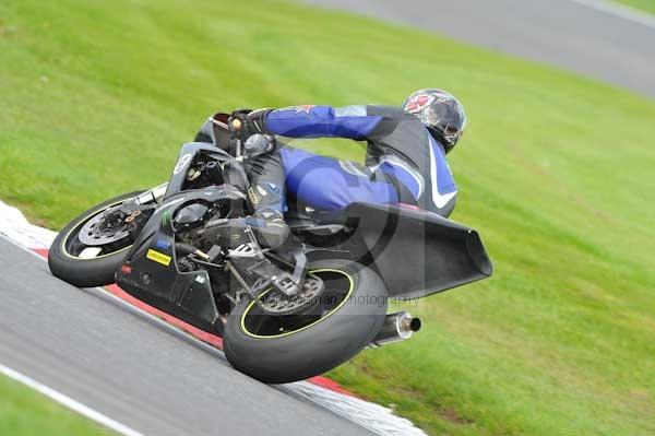 Motorcycle action photographs;Trackday digital images;cadwell;cadwell park photographs;event digital images;eventdigitalimages;motor racing louth lincolnshire;no limits trackday;peter wileman photography;trackday;trackday photos