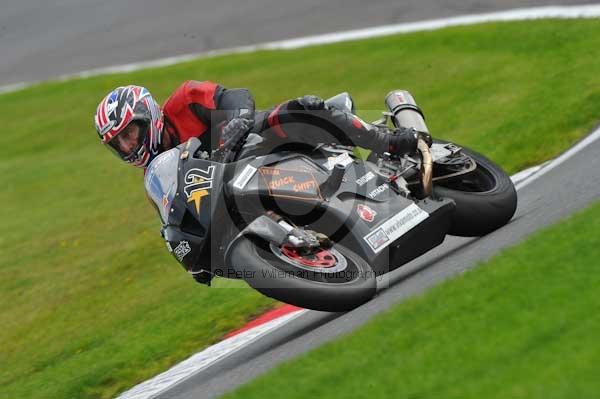 Motorcycle action photographs;Trackday digital images;cadwell;cadwell park photographs;event digital images;eventdigitalimages;motor racing louth lincolnshire;no limits trackday;peter wileman photography;trackday;trackday photos