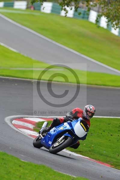 Motorcycle action photographs;Trackday digital images;cadwell;cadwell park photographs;event digital images;eventdigitalimages;motor racing louth lincolnshire;no limits trackday;peter wileman photography;trackday;trackday photos