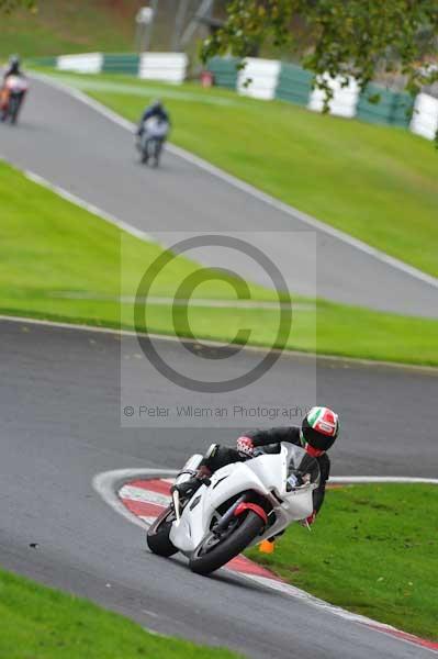 Motorcycle action photographs;Trackday digital images;cadwell;cadwell park photographs;event digital images;eventdigitalimages;motor racing louth lincolnshire;no limits trackday;peter wileman photography;trackday;trackday photos