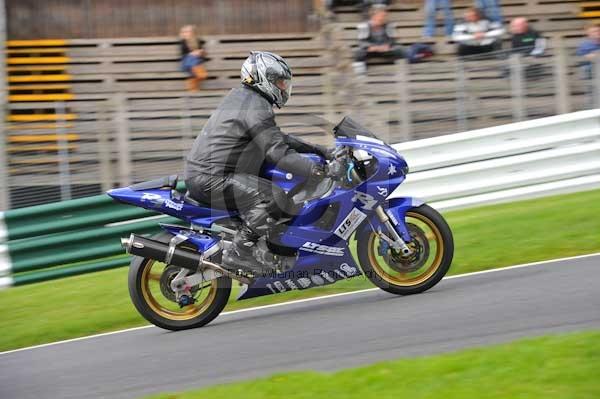Motorcycle action photographs;Trackday digital images;cadwell;cadwell park photographs;event digital images;eventdigitalimages;motor racing louth lincolnshire;no limits trackday;peter wileman photography;trackday;trackday photos