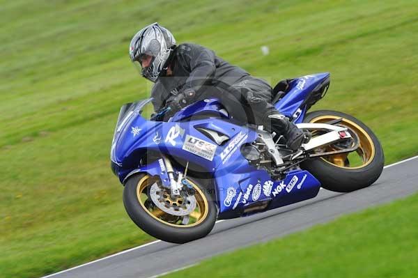 Motorcycle action photographs;Trackday digital images;cadwell;cadwell park photographs;event digital images;eventdigitalimages;motor racing louth lincolnshire;no limits trackday;peter wileman photography;trackday;trackday photos