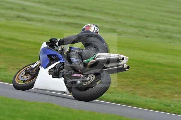Motorcycle action photographs;Trackday digital images;cadwell;cadwell park photographs;event digital images;eventdigitalimages;motor racing louth lincolnshire;no limits trackday;peter wileman photography;trackday;trackday photos