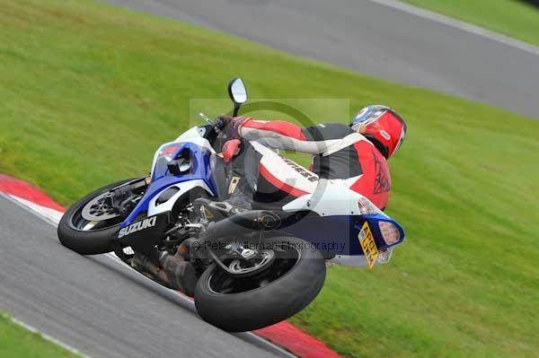 Motorcycle action photographs;Trackday digital images;cadwell;cadwell park photographs;event digital images;eventdigitalimages;motor racing louth lincolnshire;no limits trackday;peter wileman photography;trackday;trackday photos