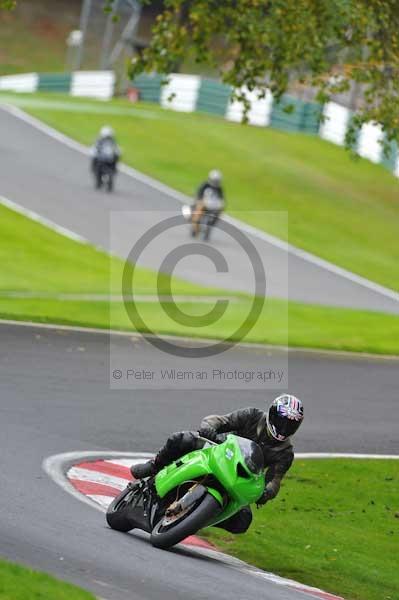 Motorcycle action photographs;Trackday digital images;cadwell;cadwell park photographs;event digital images;eventdigitalimages;motor racing louth lincolnshire;no limits trackday;peter wileman photography;trackday;trackday photos