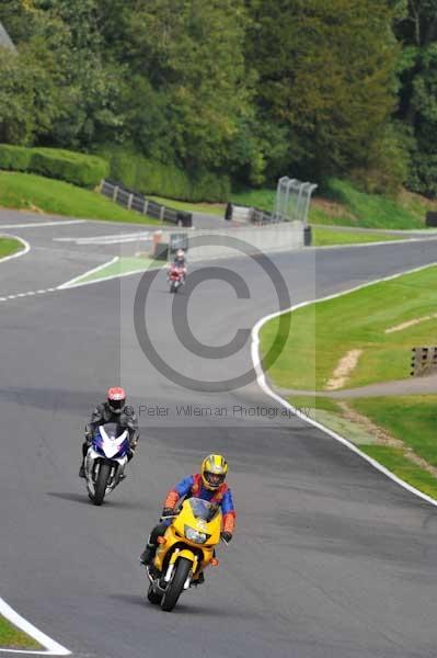 Motorcycle action photographs;Trackday digital images;cadwell;cadwell park photographs;event digital images;eventdigitalimages;motor racing louth lincolnshire;no limits trackday;peter wileman photography;trackday;trackday photos