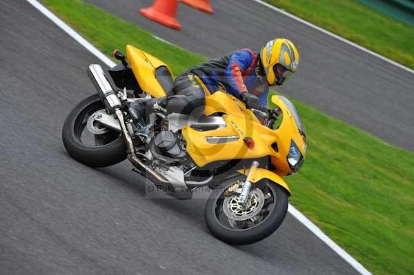 Motorcycle action photographs;Trackday digital images;cadwell;cadwell park photographs;event digital images;eventdigitalimages;motor racing louth lincolnshire;no limits trackday;peter wileman photography;trackday;trackday photos