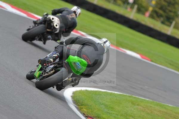 Motorcycle action photographs;Trackday digital images;cadwell;cadwell park photographs;event digital images;eventdigitalimages;motor racing louth lincolnshire;no limits trackday;peter wileman photography;trackday;trackday photos